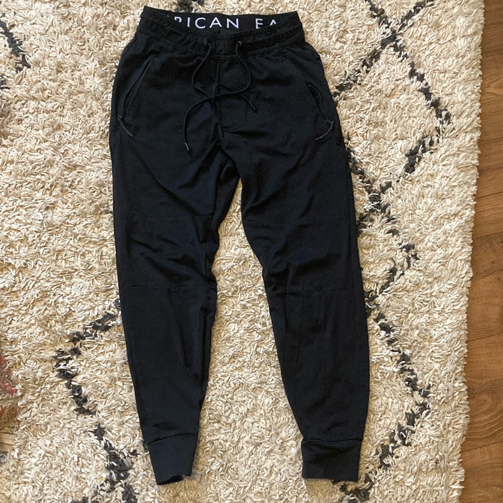 Men’s American Eagle black polyester joggers